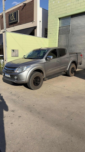 Mitsubishi L200 2.4 Triton Sport Hpe S Cab. Dupla 4x4 Aut. 4p