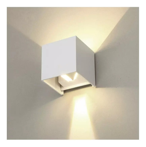 Foco Muro Cubo Blanco Enchufe Interruptor Led