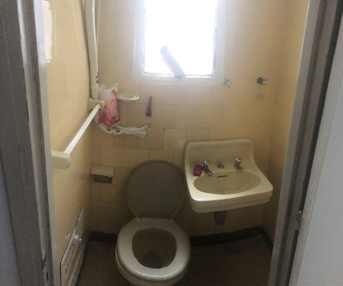 Imagen 17 de 30 de Apartamento En Venta En Montevideo. Excelente Punto! 18 De Julio Y Roxlo