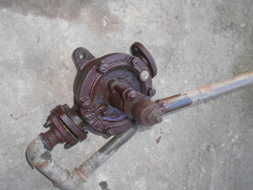 Antigua Bomba De Agua Numero 3 Tipo Reloj (Usado)