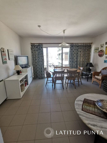 Imagen 1 de 9 de Apartamento En Península, 2 Dormitorios Y Garage