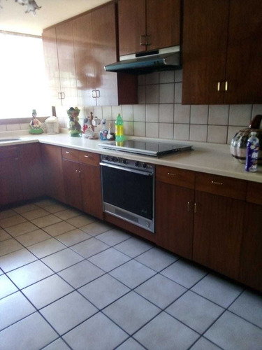 Imagen 7 de 14 de Casa En Renta Semi Moderna En Lomas Del Country