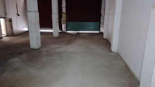 Bodega Bien Ubicada, Mercado De Jamaica