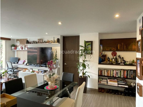 Arriendo Apartamento De 70mts, Barrio Santa Barbara