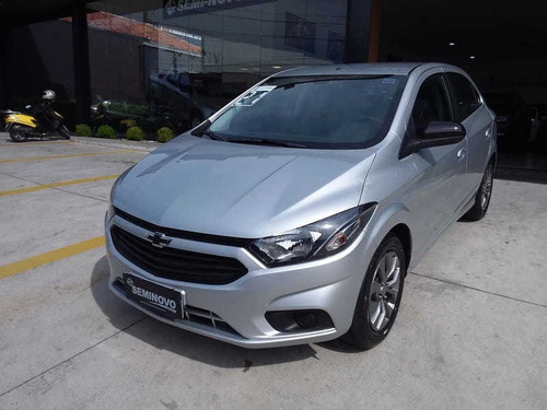 Imagem 1 de 12 de Chevrolet Onix Plus Joy Black