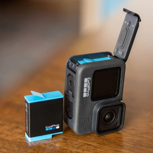 Imagem 2 de 6 de Bateria Recarregável Gopro Hero 9 Black Original Adbat-001