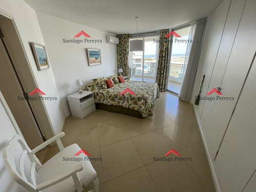 Imagen 20 de 25 de Amplio Apartamento De 3 Dormitorios + Dependencia A 100 Metros Del Mar
