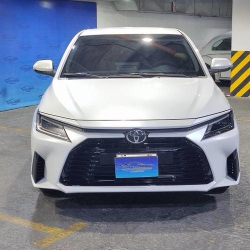 Imagen 2 de 14 de Toyota Yaris E 2023