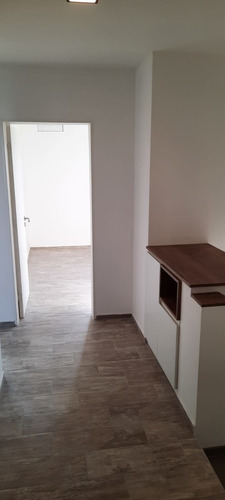 Imagen 5 de 30 de Prados De Manantiales, 3 Dormitorios, 2 Baños, Cochera, Patio Con Asador