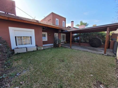 Venta - Casa 4 Ambientes En Barrio Mirasoles