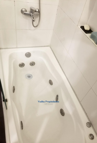 Venta Apartamento Pocitos 3 Dormitorios Estar Garaje Serv.