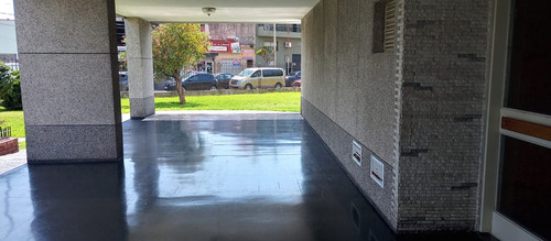 Villa Celina, Excelente 5 Ambientes A Nuevo.
