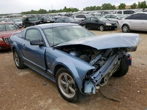 comprar Ford Mustang 2006 Deshueso Por Piezas Repuestos Refacciones