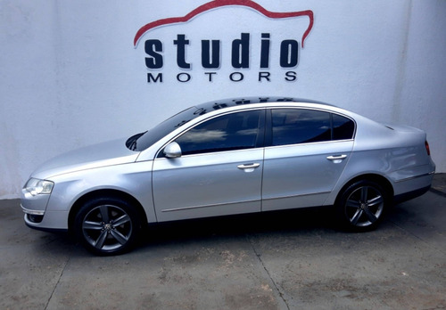 Volkswagen Passat 2.0 Fsi Comfortline 16v Turbo Gasolina 4p