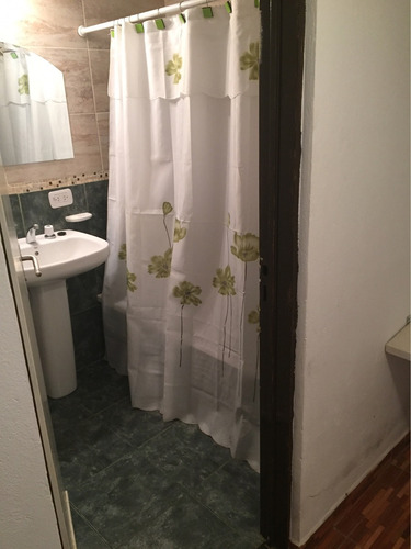 Imagen 4 de 14 de Casa De 3 Ambiente Y 3 Baño