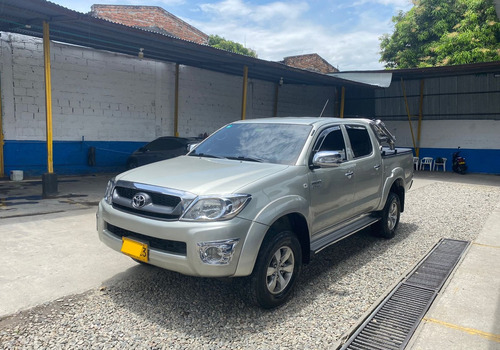 Toyota Hilux 2.7 Imv 4x4