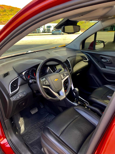 Imagem 13 de 14 de Chevrolet Tracker 2018 1.4 Premier Turbo Aut. 5p