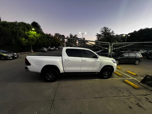 Toyota Hilux Pick-Up 2.8 Cd Srv 177cv 4x2