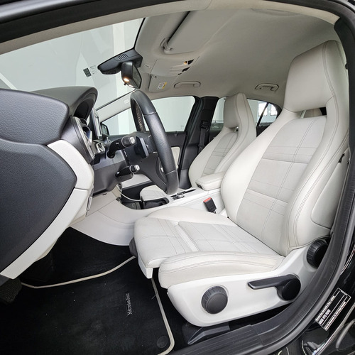 Mercedes-Benz Classe GLA 1.6 Style Turbo Flex 5p