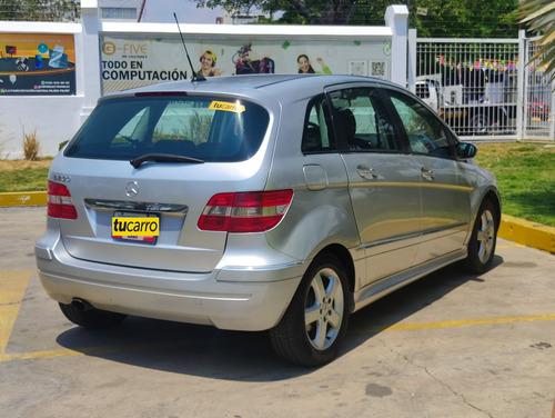 Mercedes-benz B200