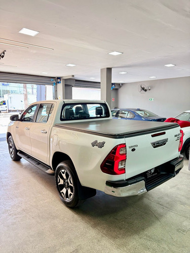 Toyota Hilux 2.8 Srx 50th Anniversary Cab. Dupla 4x4 Tdi Aut. 4p