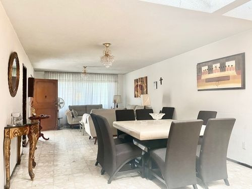 Imagen 9 de 16 de Casa En Jardines Alcalde Cerca De Trànsito
