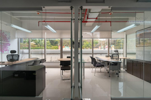 En Alquiler Oficina 127 Mt2 4 Dependencias/1b/2pe Santa Paula