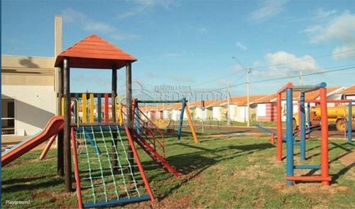 Imagem 2 de 10 de Casas - Ref: V18072