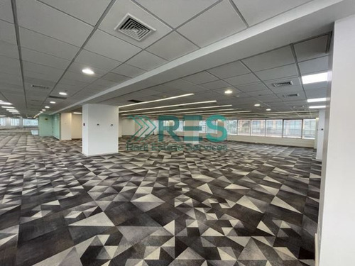 Estupendos 1.215 M2 Av. Vitacura/sanhattan- Oportunidad!!!