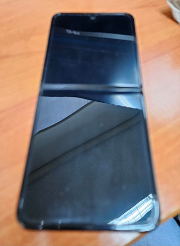 Samsung Galaxy Z Flip4 5g (esim) 5g Dual Sim 256 Gb Black/khaki/khaki 8 Gb Ram (Usado)