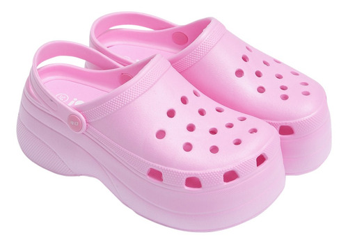 crocs 47 street