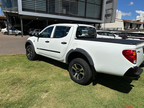 Mitsubishi L200 3.2 Triton Gl Cab. Dupla 4x4 4p