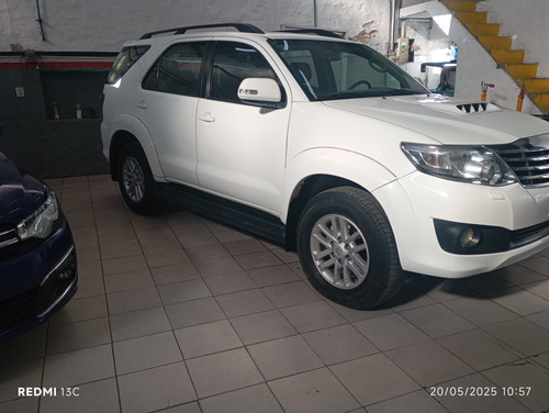 Toyota Hilux SW4 3.0 Srv Cuero I 171cv 4x4 4at