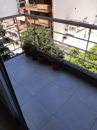Imagen 3 de 10 de Hermoso Monoambiente Divisible Con Balcon En Cangallo 100 Caballito