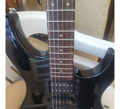 Guitarra Yamaha Erg 121c