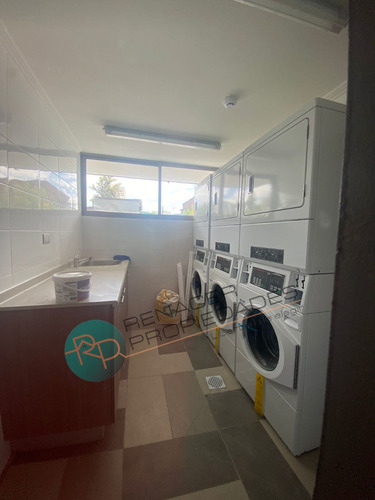 Departamento En Cuarto Piso, Una Habitación, Comuna De La Ci