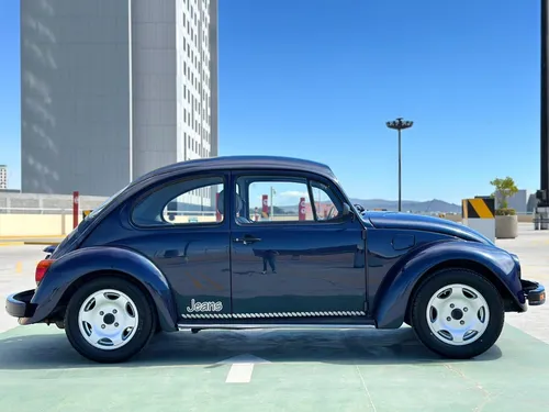 Volkswagen Sedan 2000