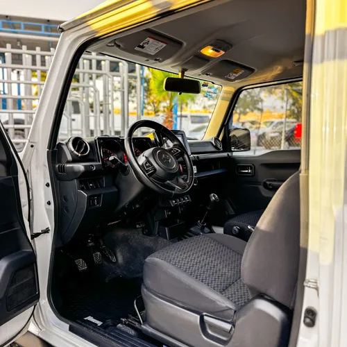 Suzuki Jimny 1.5 Glx Mt