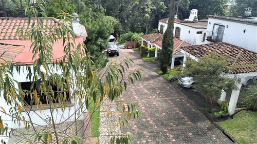 Imagen 25 de 27 de Vendo Hermosa Casa Ubicada En Sector Exclusivo De Alta Plusvalía, Excelente Estado