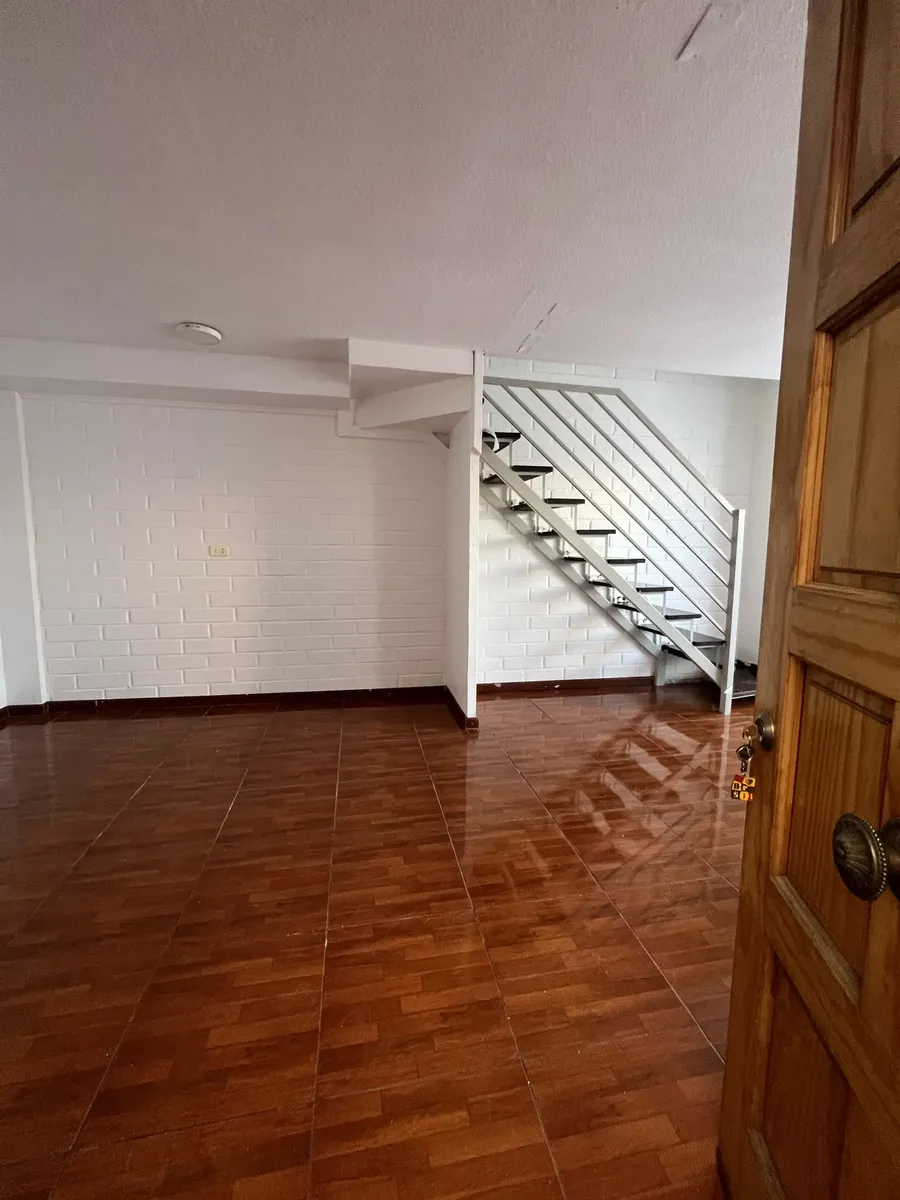 Imagen 2 de 19 de Con Una Gran Cocina Amoblada Ampliada