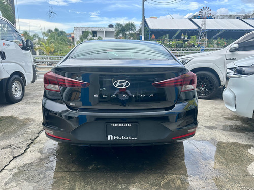 Hyundai Elantra Se 2020