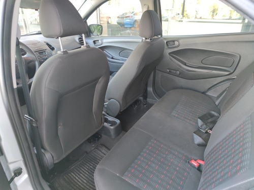 Imagen 6 de 12 de Ford Figo 2017 1.5 Impulse Aa Sedan At Credito