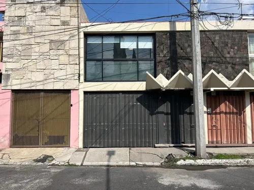 Casa Llena De Luz Para Actualizar, Col. Reforma Iztaccihuatl Sur