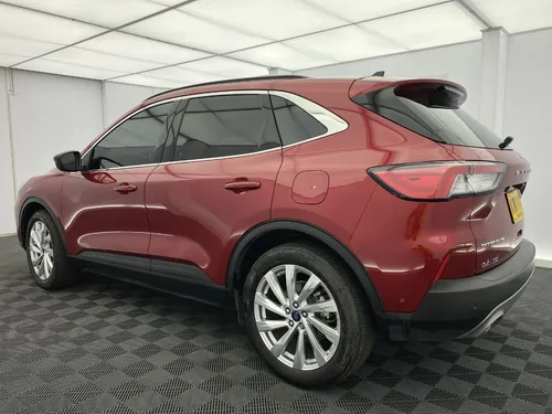 Ford Escape Titanium Hev
