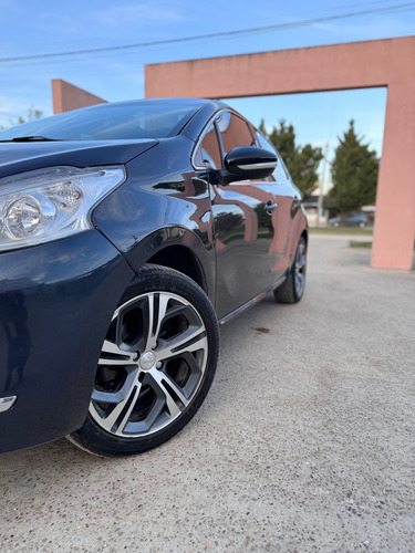Peugeot 208 1.6 Feline Pack Cuir