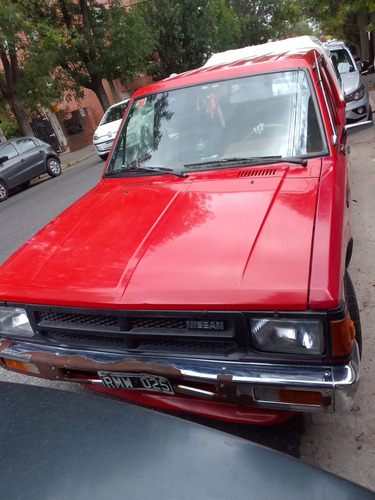 Nissan 240 Doble Cabina