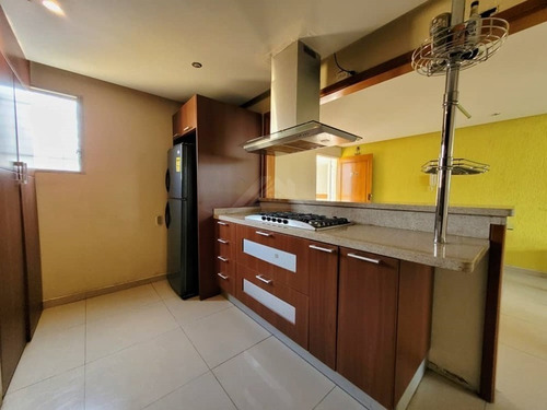 Imagen 2 de 14 de En Venta Apartamento En Lecheria Residencia Madre Vieja