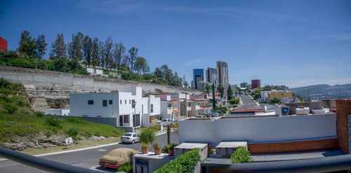 Imagen 2 de 20 de Magnifica Casa En Venta En Privada Arboledas, Querétaro