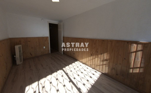 Imagen 5 de 16 de Casa En Venta De 3 Dormitorios En La Blanqueada (ref: Ast-2572)