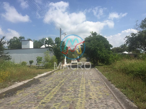 Terreno En Venta En Fracc. Islas De Cuautla Con Conexiona A Servicios Y Escriturado